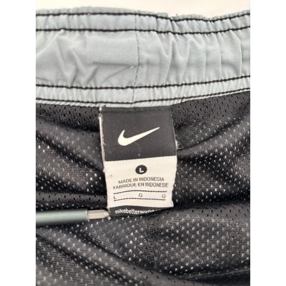 Nike Swim Board Shorts Mens Large Multicolor Striped Drawstring Beach Trunks
